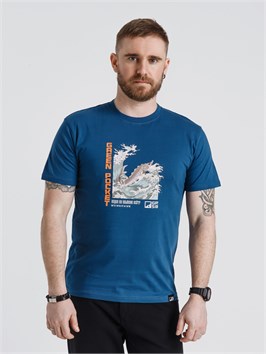 {{productViewItem.photos[photoViewList.activeNavIndex].Alt || productViewItem.photos[photoViewList.activeNavIndex].Description || 'Футболка Осетр индиго Green Pocket'}}